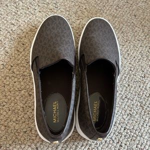 Micheal kors slip on shoes